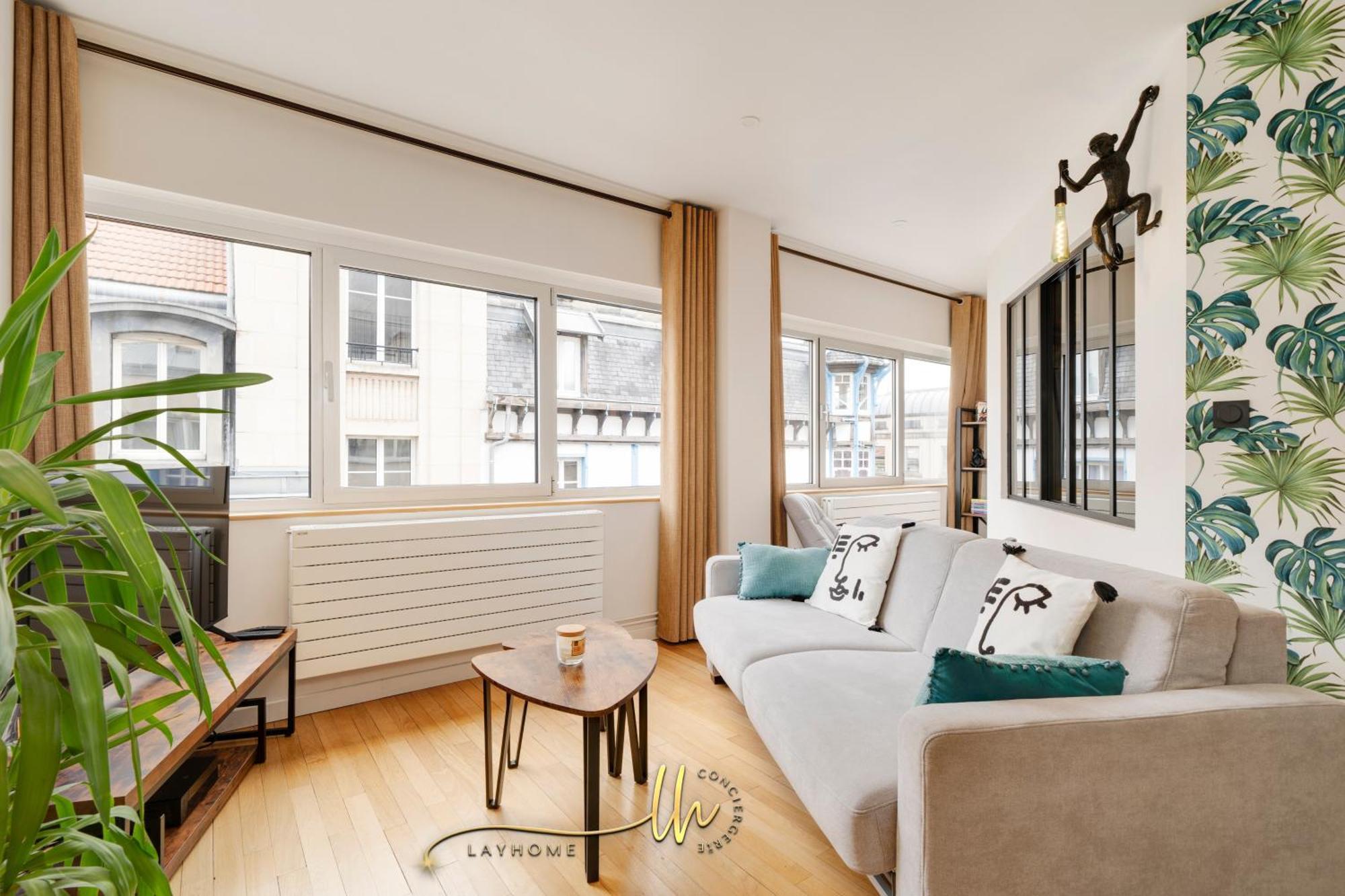 Chaleureux, Lumineux Et Confortable F2 Renove En Plein Coeur De Nancy Exterior photo