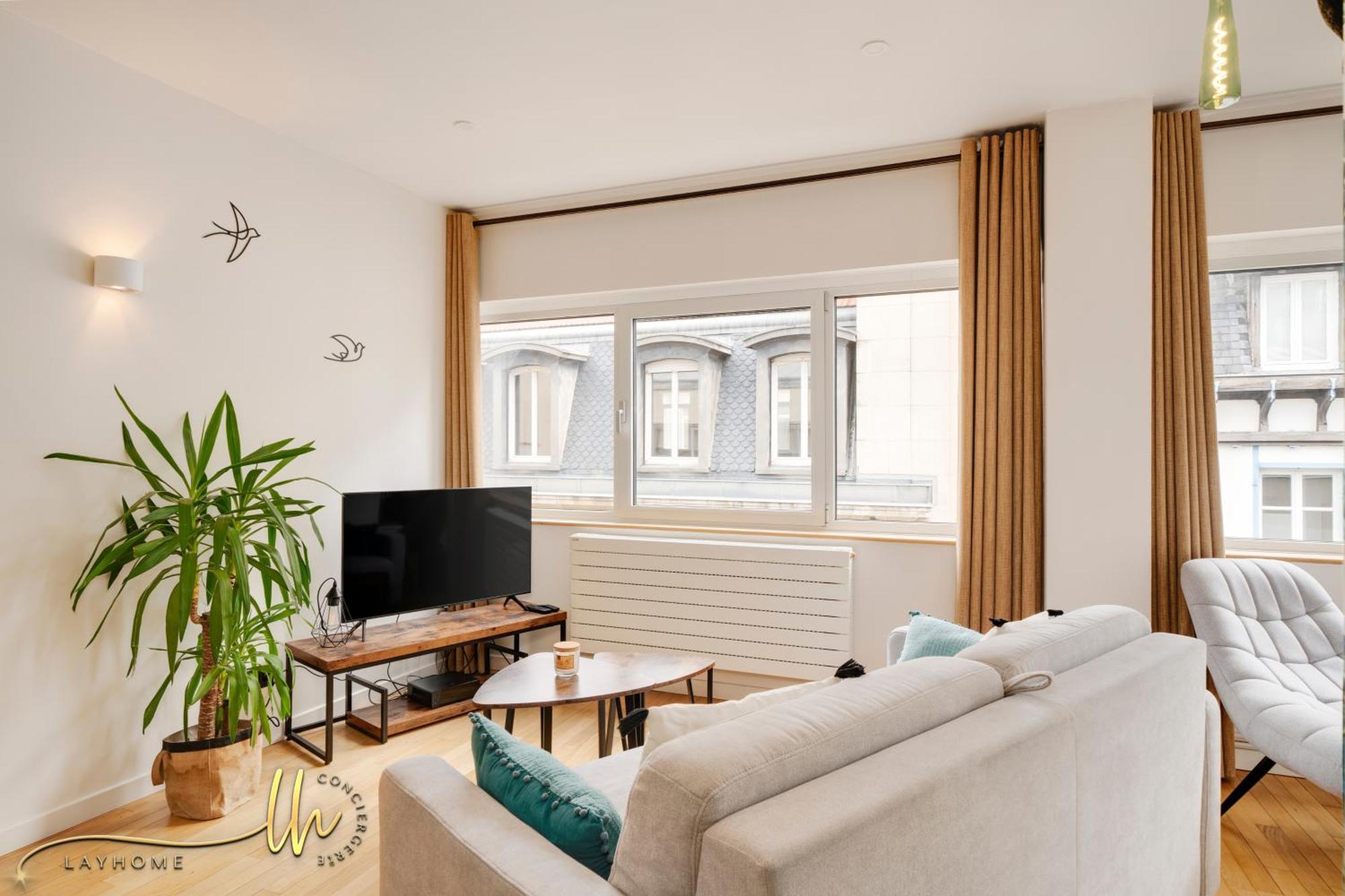 Chaleureux, Lumineux Et Confortable F2 Renove En Plein Coeur De Nancy Exterior photo